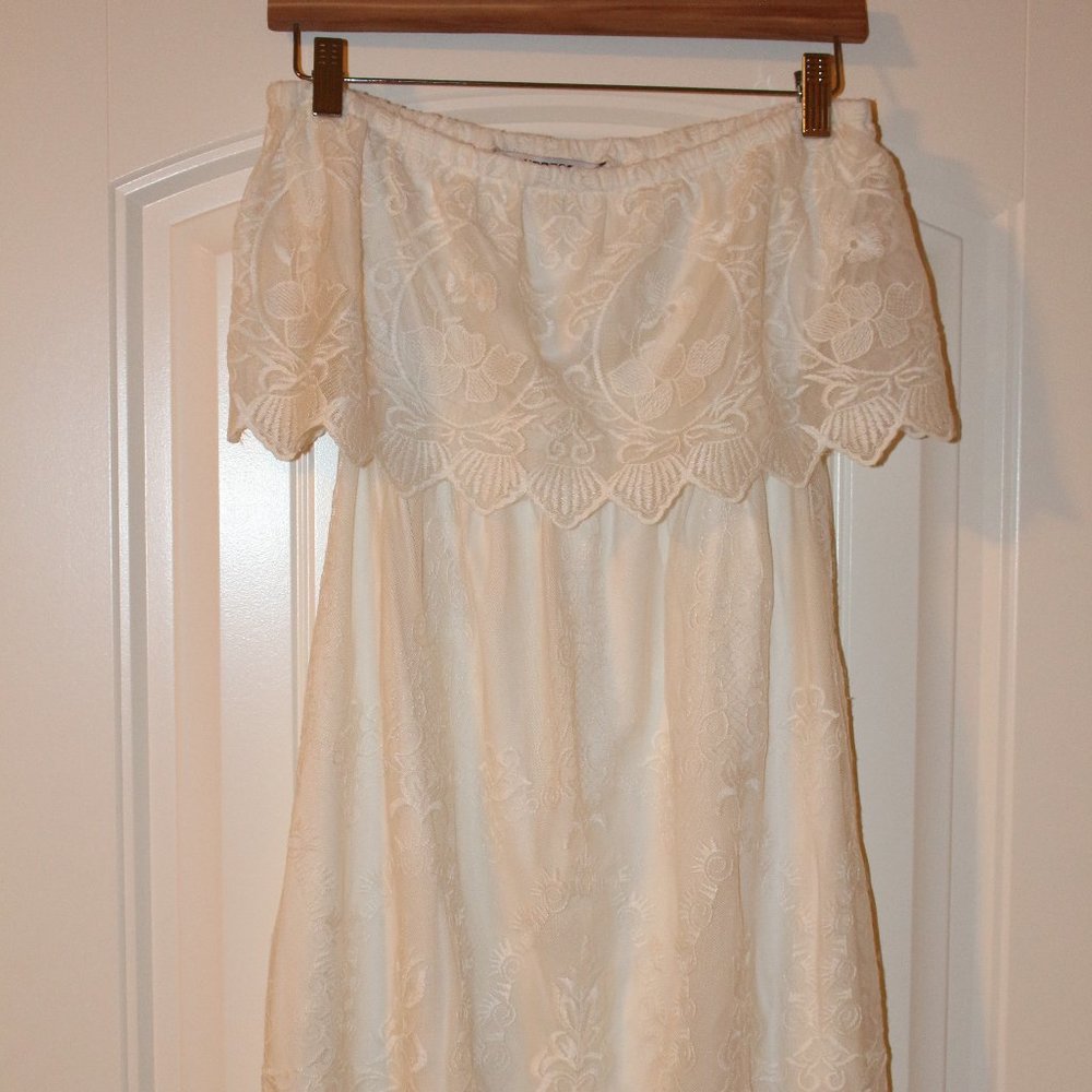 Express Lace Off the Shoulder Open Back Dress - Cream Sz Med